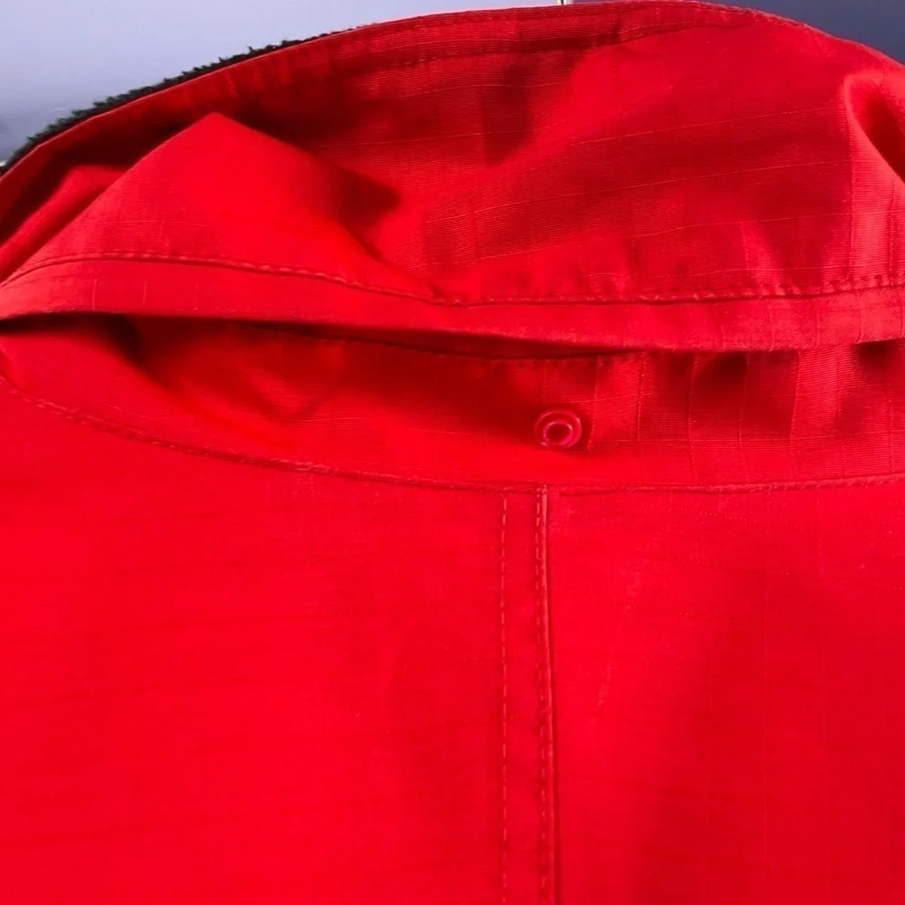 Vintage Reebok Outdoors Full‎ Zip Parka in Red Blue Size Large